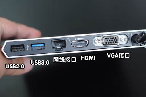花屏死機解決方法：1檢查重新連接主機和顯示屏！